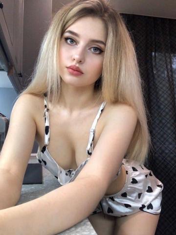 Проститутка Амелия